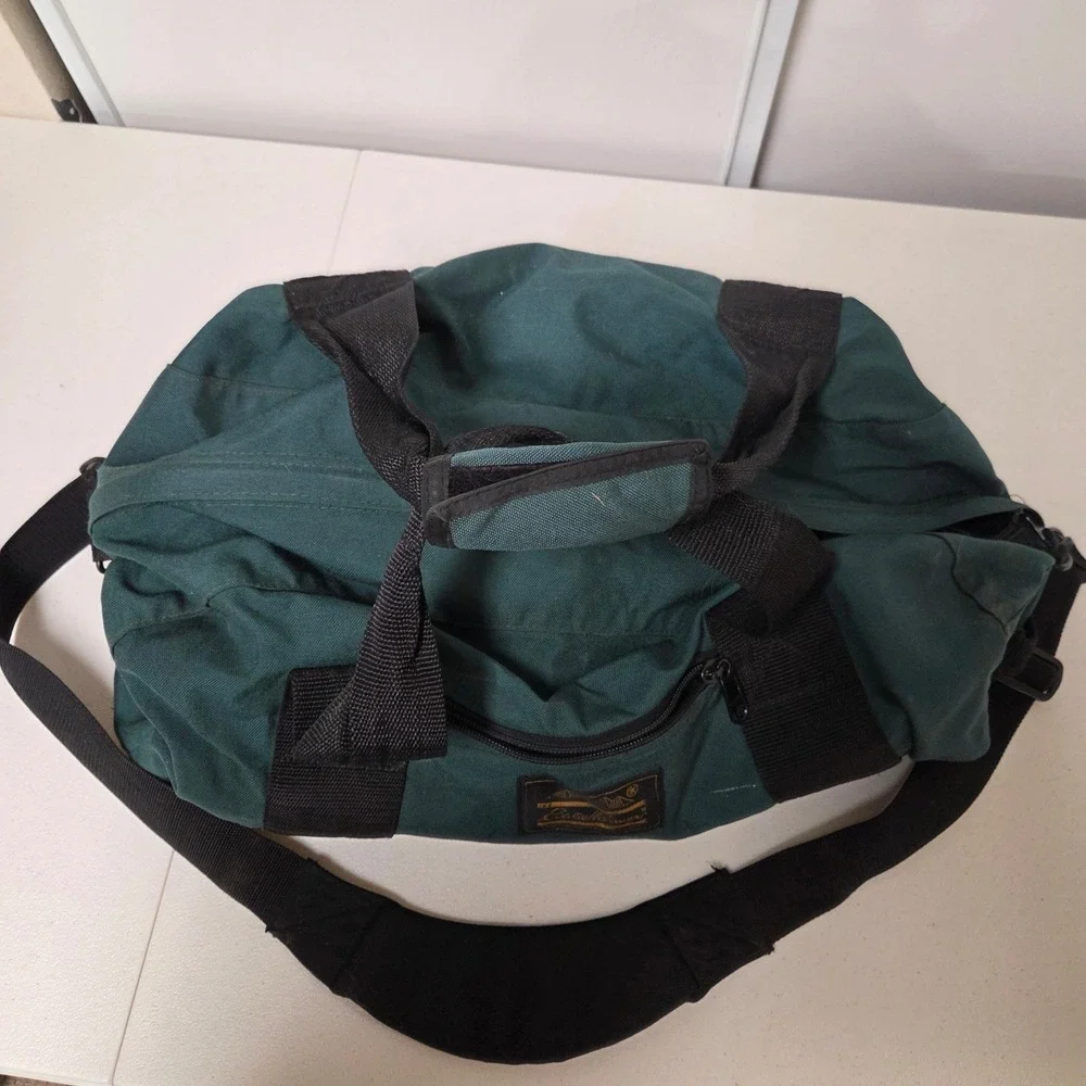 Vintage Eddie Bauer Forest Green Canvas Duffle Bag Expedition Outfitter Travel